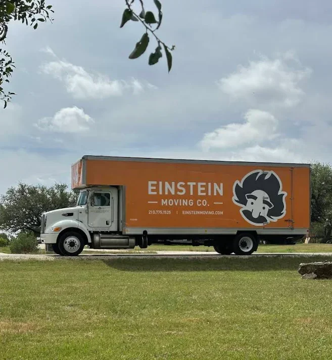 Truck Wraps San Antonio | Custom Vinyl Wraps & Installation 8 Mover truck professionally wrapped by SATXwraps in San Antonio with a custom truck wrap